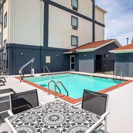 Days Inn By Wyndham Baton Rouge I-10 Prairieville Экстерьер фото