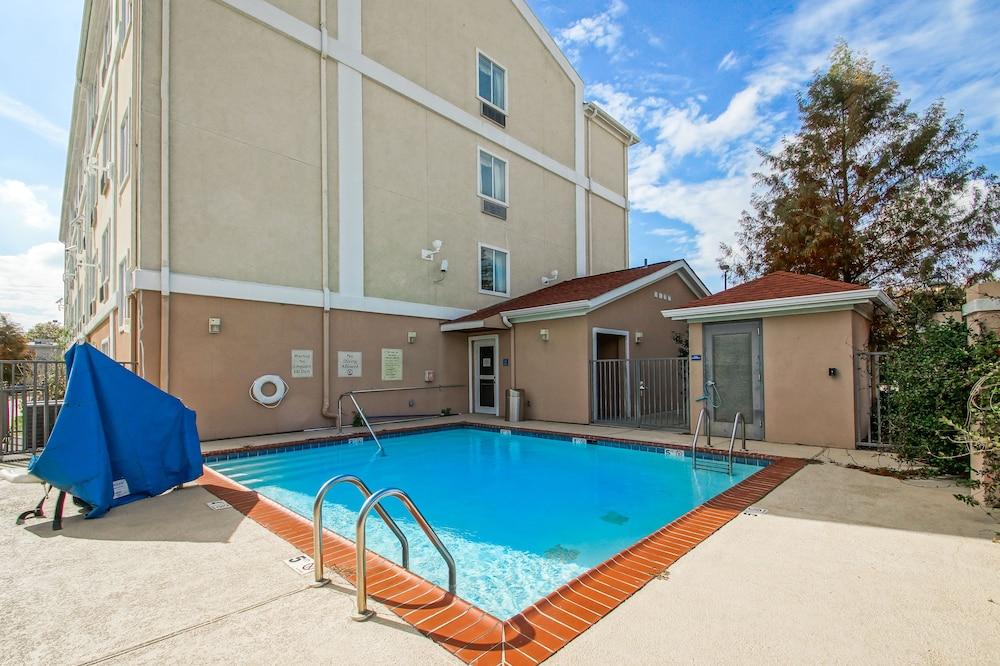 Days Inn By Wyndham Baton Rouge I-10 Prairieville Экстерьер фото