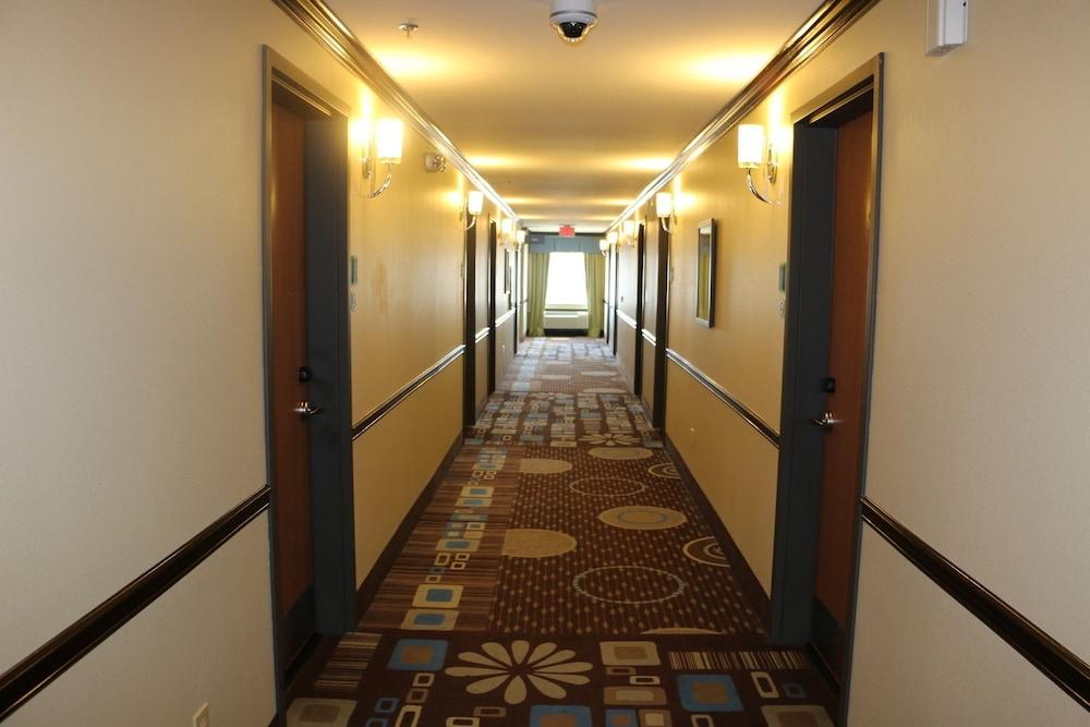 Days Inn By Wyndham Baton Rouge I-10 Prairieville Экстерьер фото
