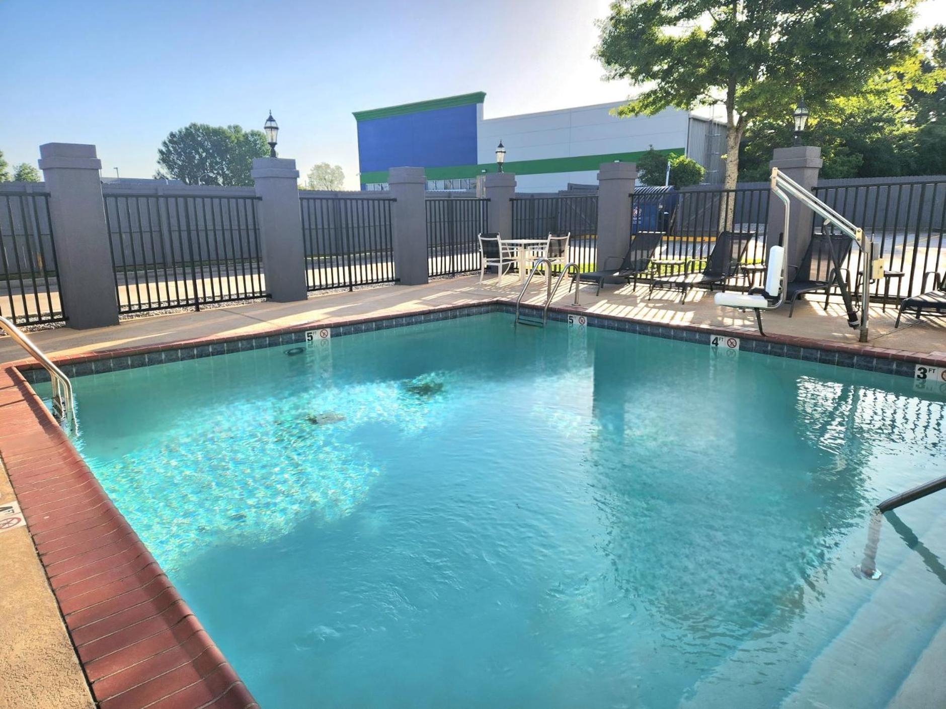 Days Inn By Wyndham Baton Rouge I-10 Prairieville Экстерьер фото